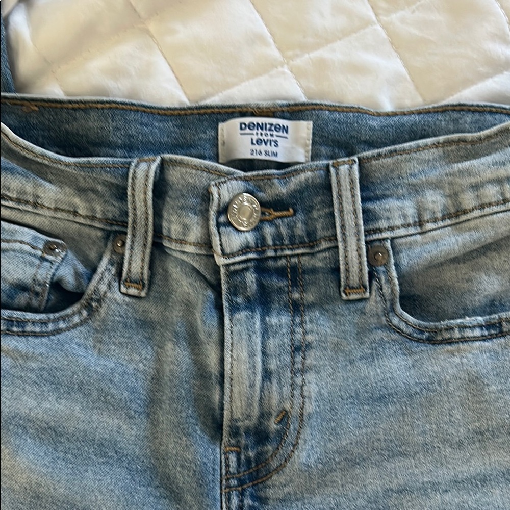 Denizen Levi's Light Blue Denim Jeans